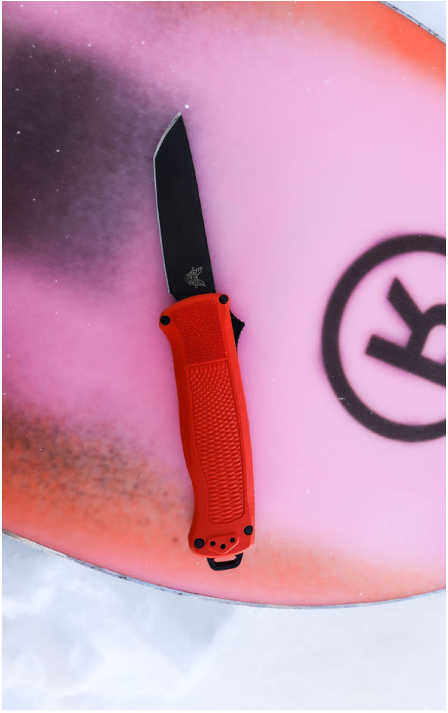 https://www.benchmade.com/cdn/shop/files/PRODUCT_STORY_4-2_DT.png?v=1699038042