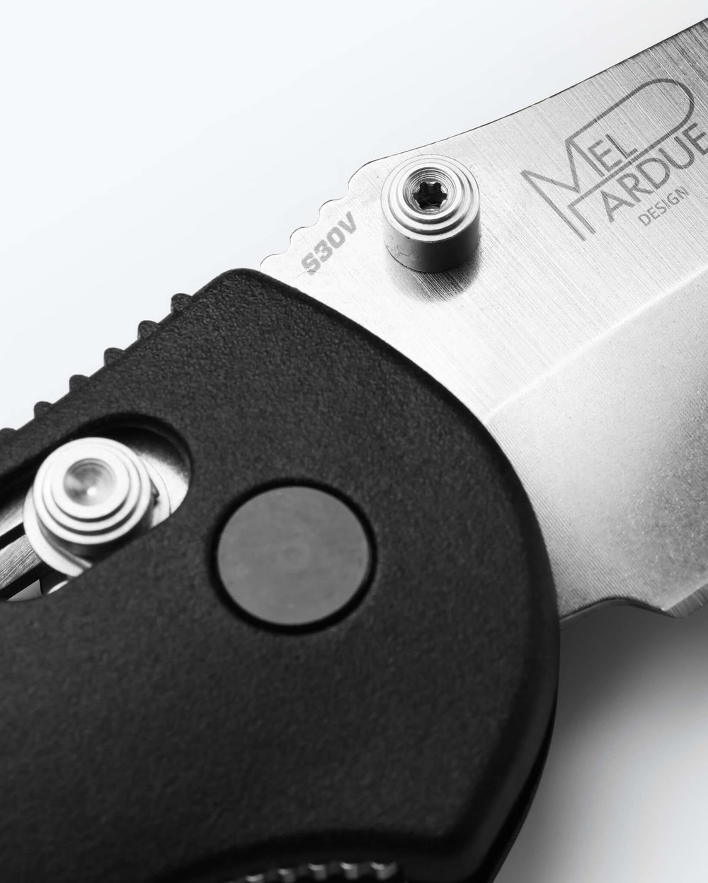 Benchmade Griptilian S30V Steel Blade - Pivot Close-up Detail | Benchmade Knife Co.