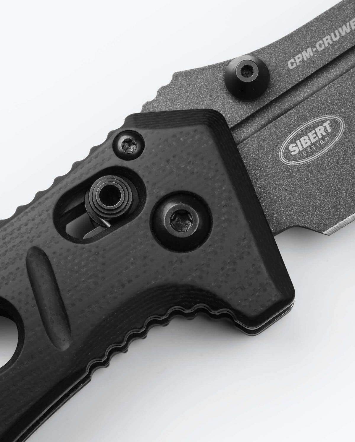 Seventh product image showing a close up of knife