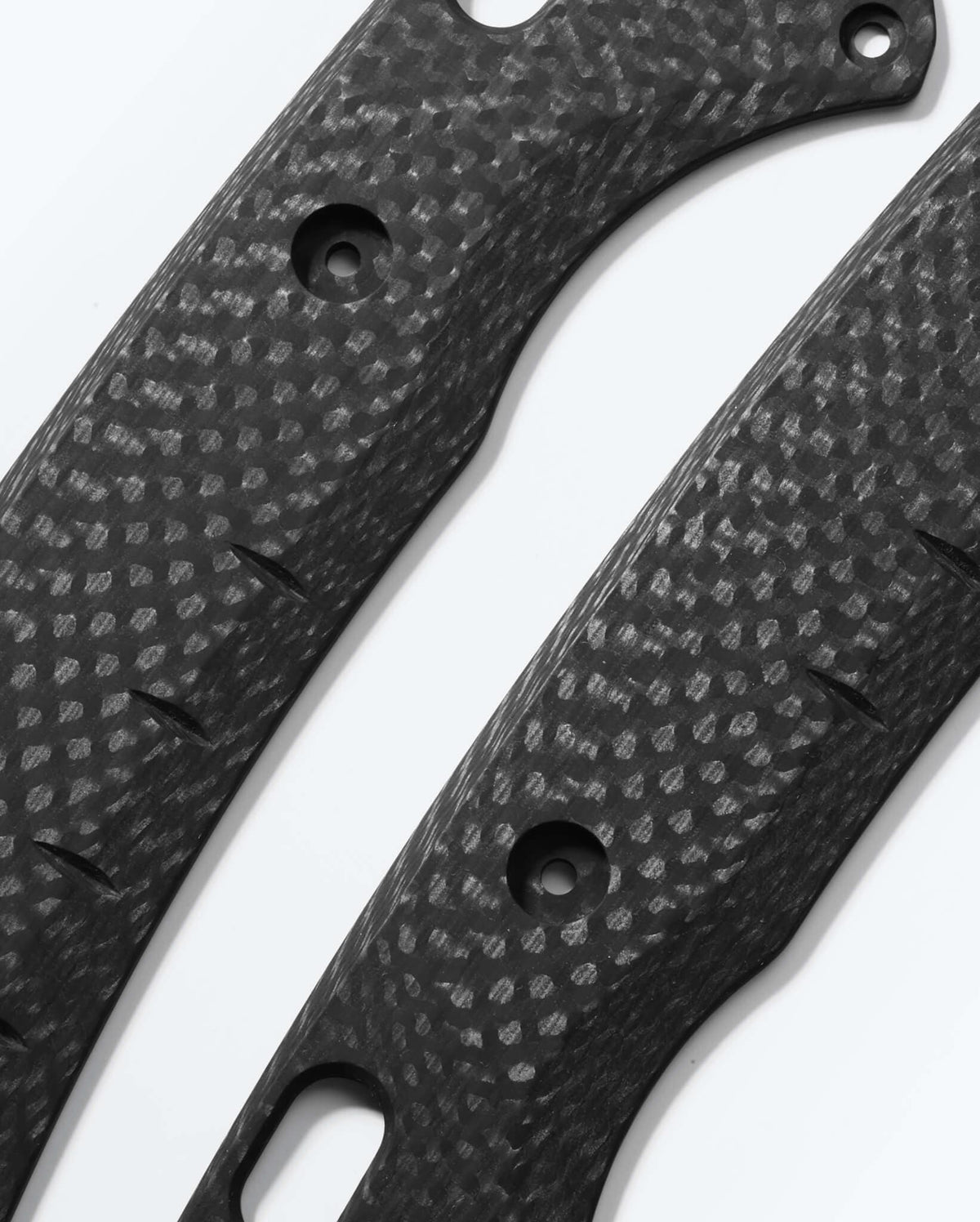Seventh product image showing a close up of knife
