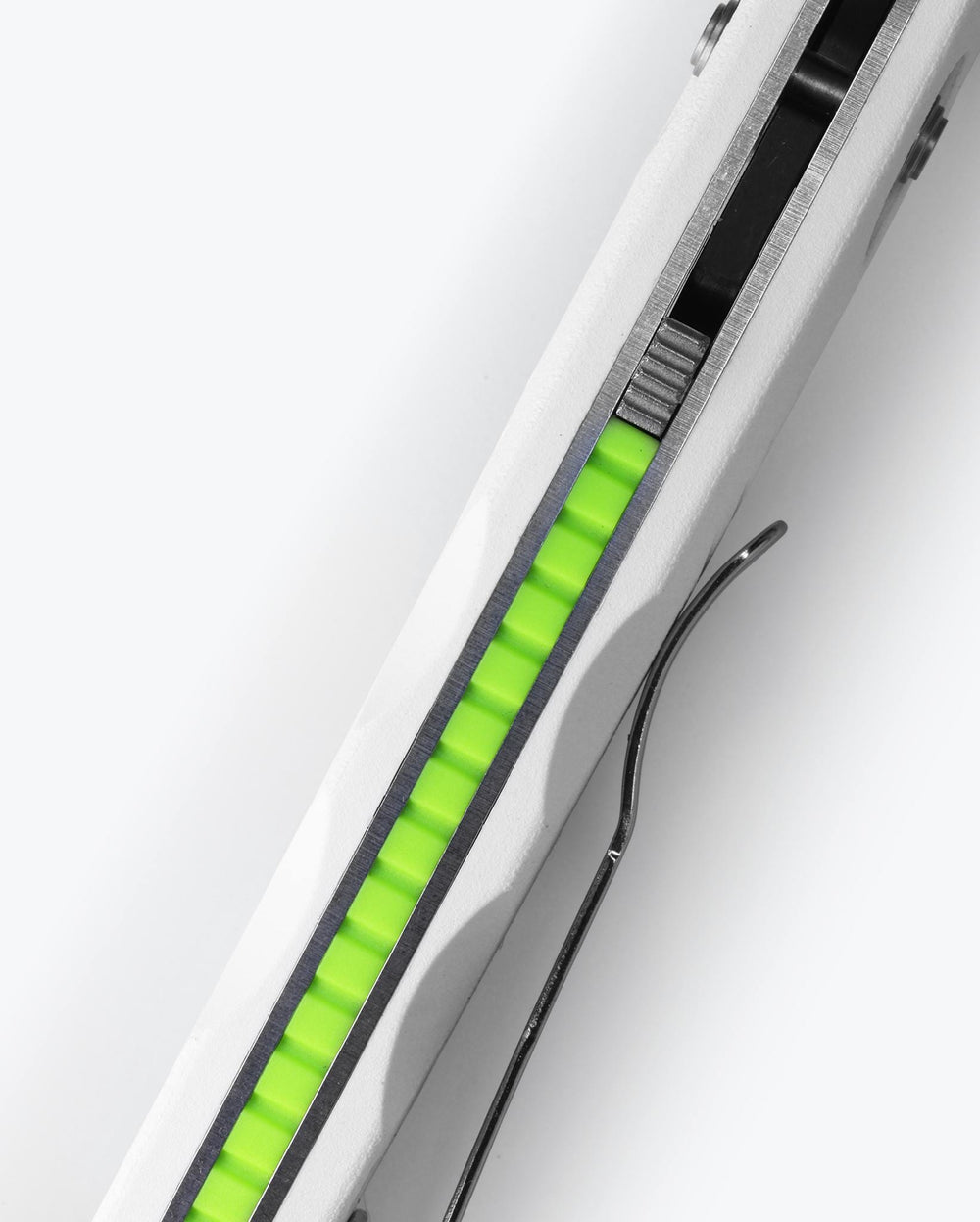 White Custom Mini Barrage® Handle Detail with Neon Green Spine Inlay | Benchmade Knife Co.