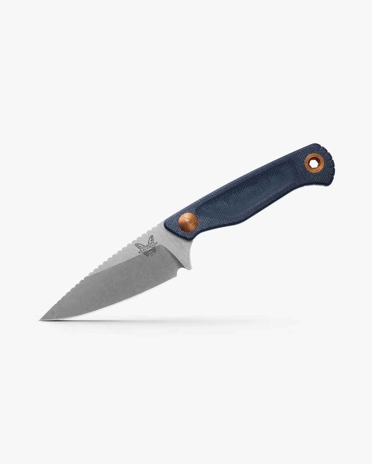Benchmade Dacian™ Blue Denim Micarta MagnaCut Steel - Side Profile | Benchmade Knife Co.