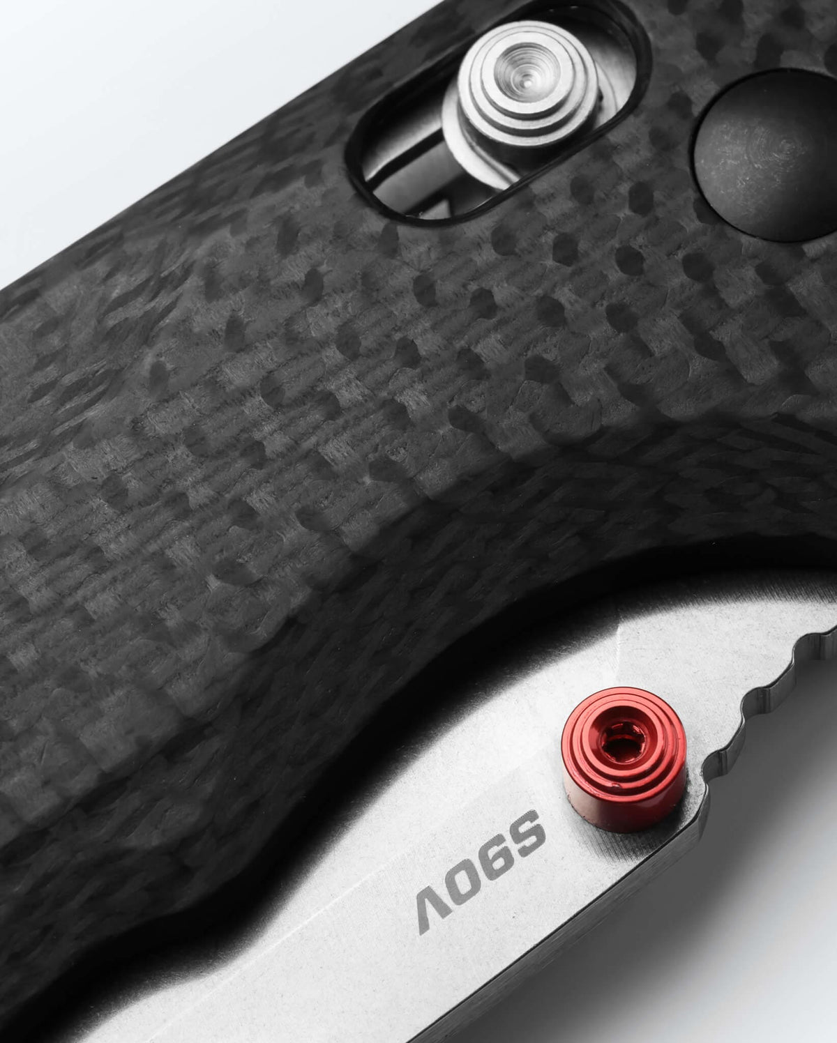 Freek® Carbon Fiber Handle Detail - AXIS Lock Close-up | Benchmade Knife Co.