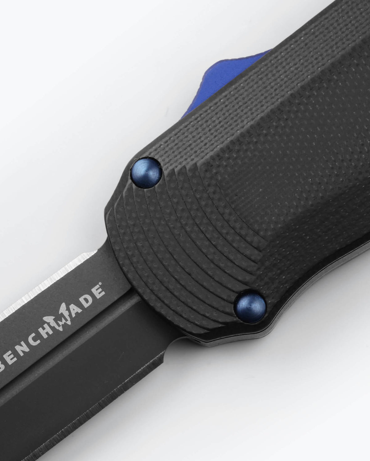 Benchmade Autocrat® G10 Handle Detail - Blue Hardware Close-Up | Benchmade Knife Co.