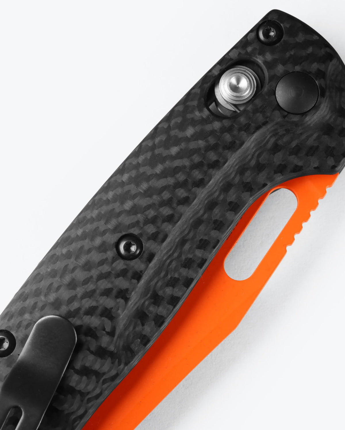 Carbon Fiber AXIS Lock Detail - Mini Taggedout® Close-up | Benchmade Knife Co.