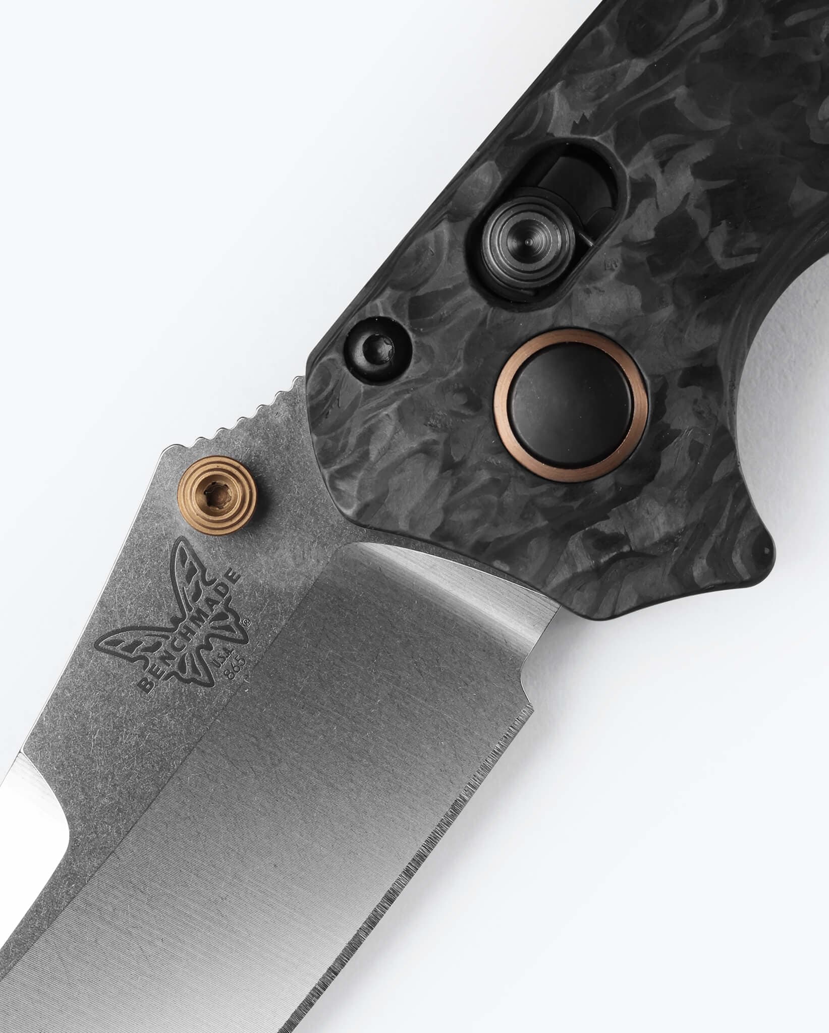 Mini Bedlam® Carbon Fiber - Scimitar EDC Knife | Benchmade