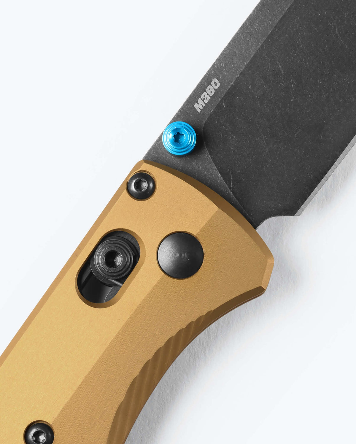 Bugout® Burnt Brass Aluminum - AXIS Lock Detail | Benchmade Knife Co.