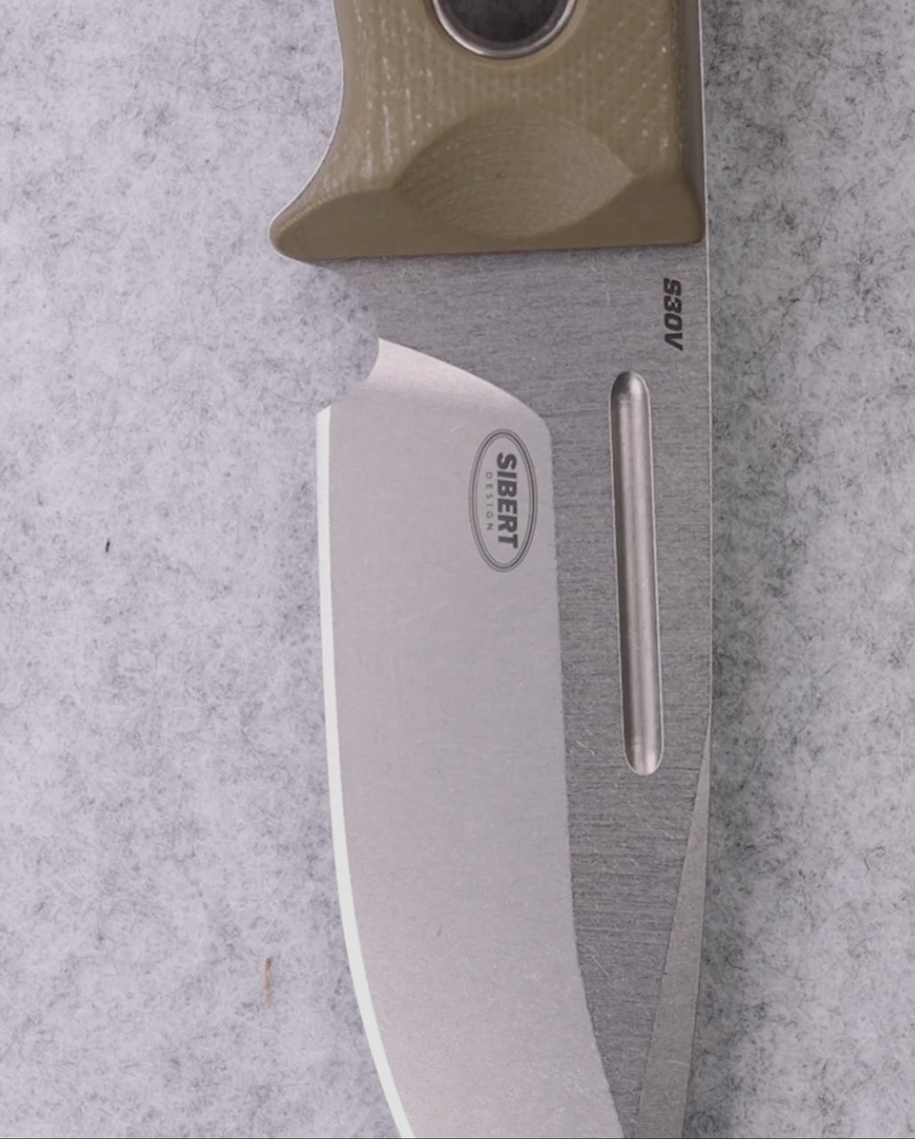 Product video showcasing knife features