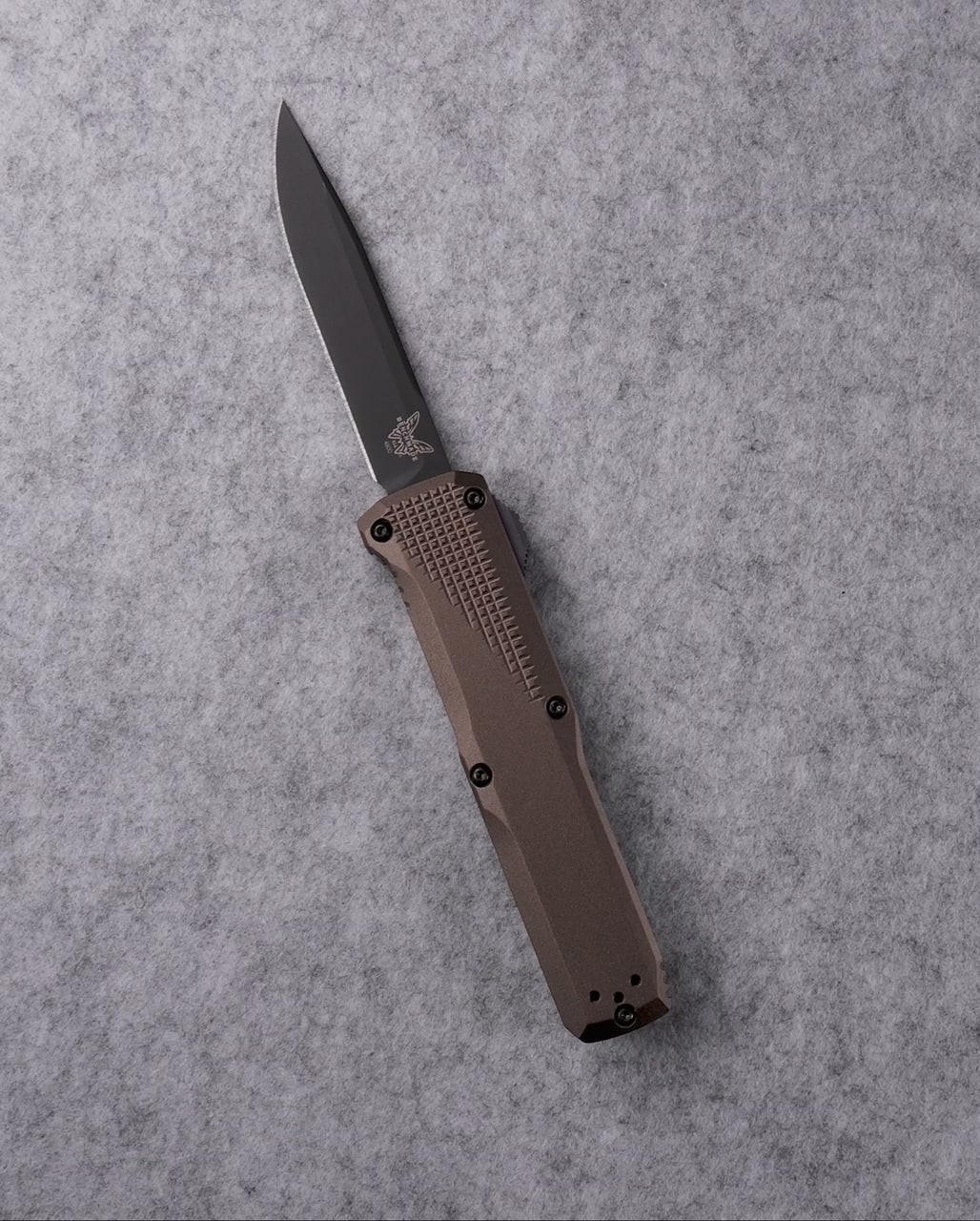 Product video showcasing knife features