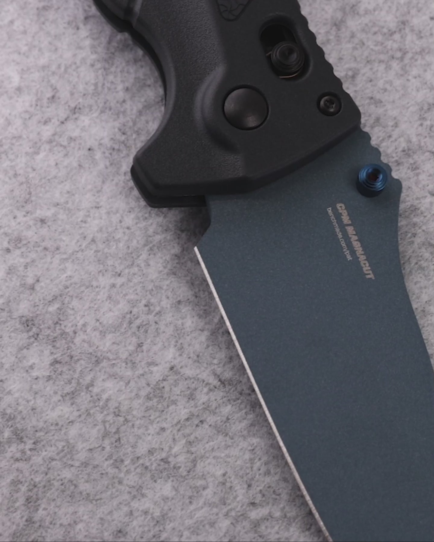 Product video showcasing knife features