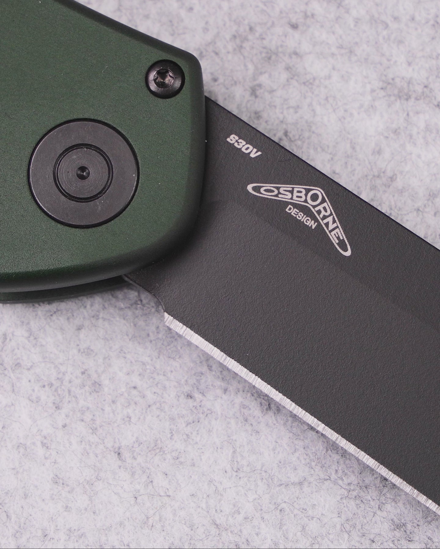Product video showcasing knife features
