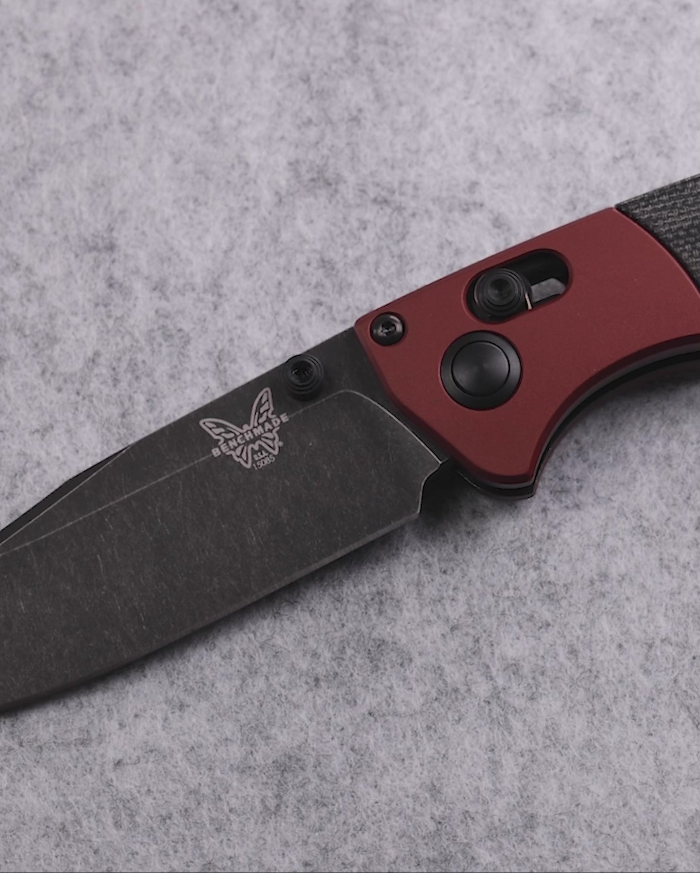 Product video showcasing knife features