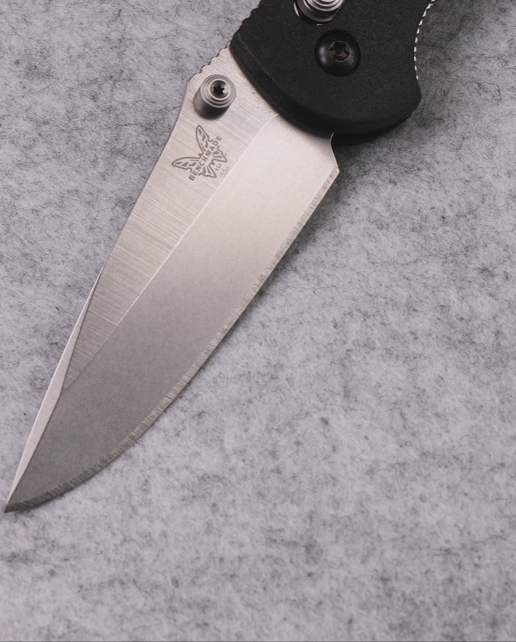 Product video showcasing knife features