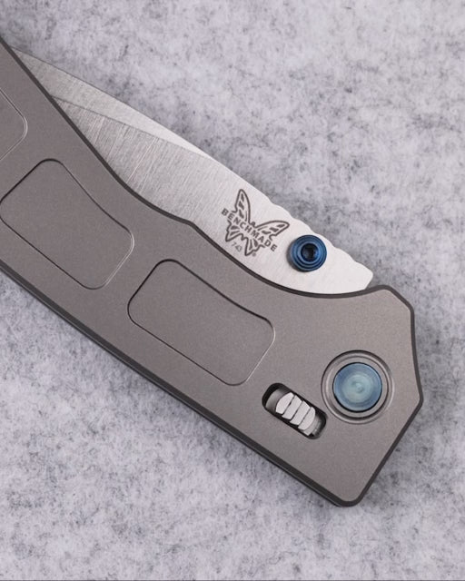 Product video showcasing knife features