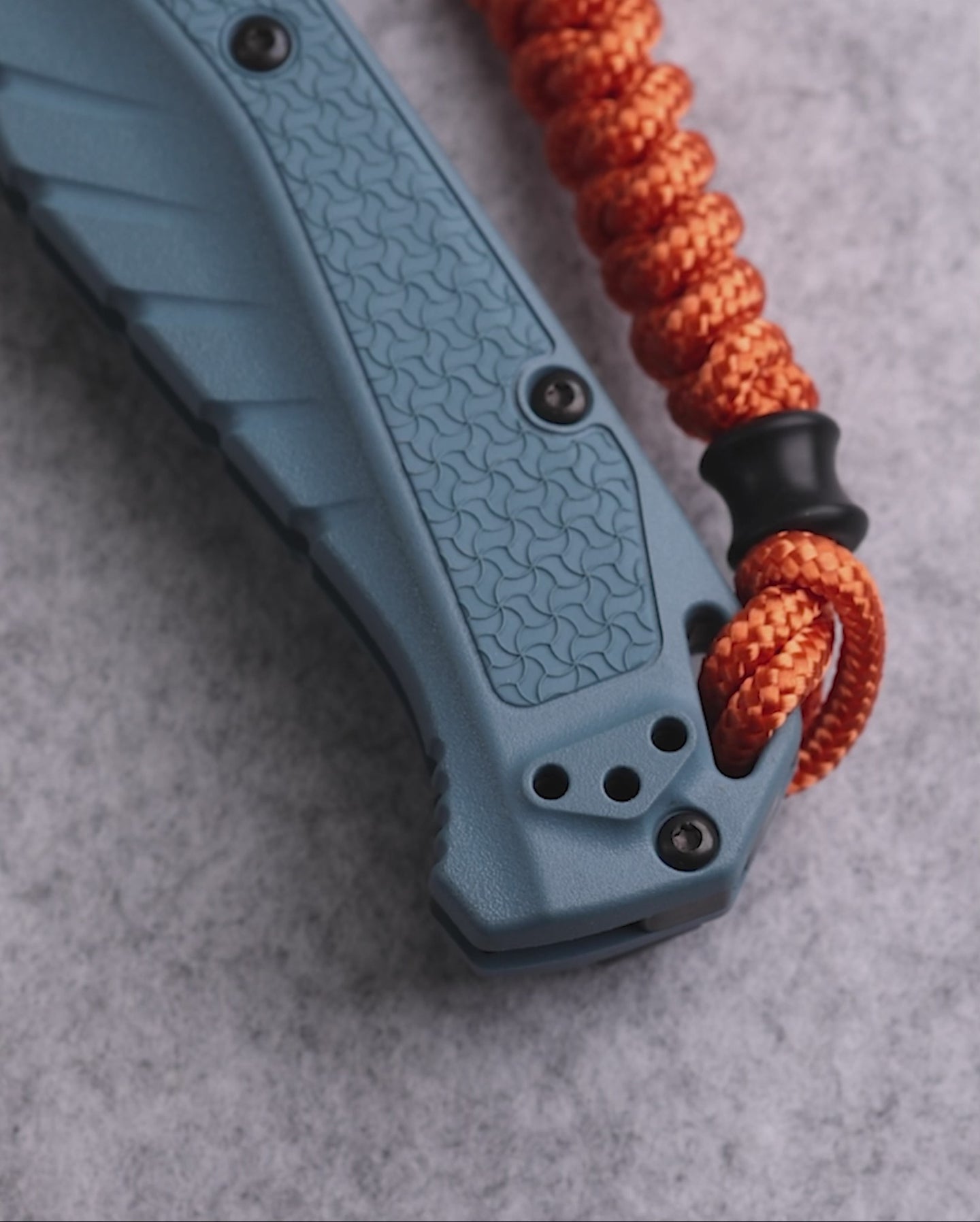 Product video showcasing knife features