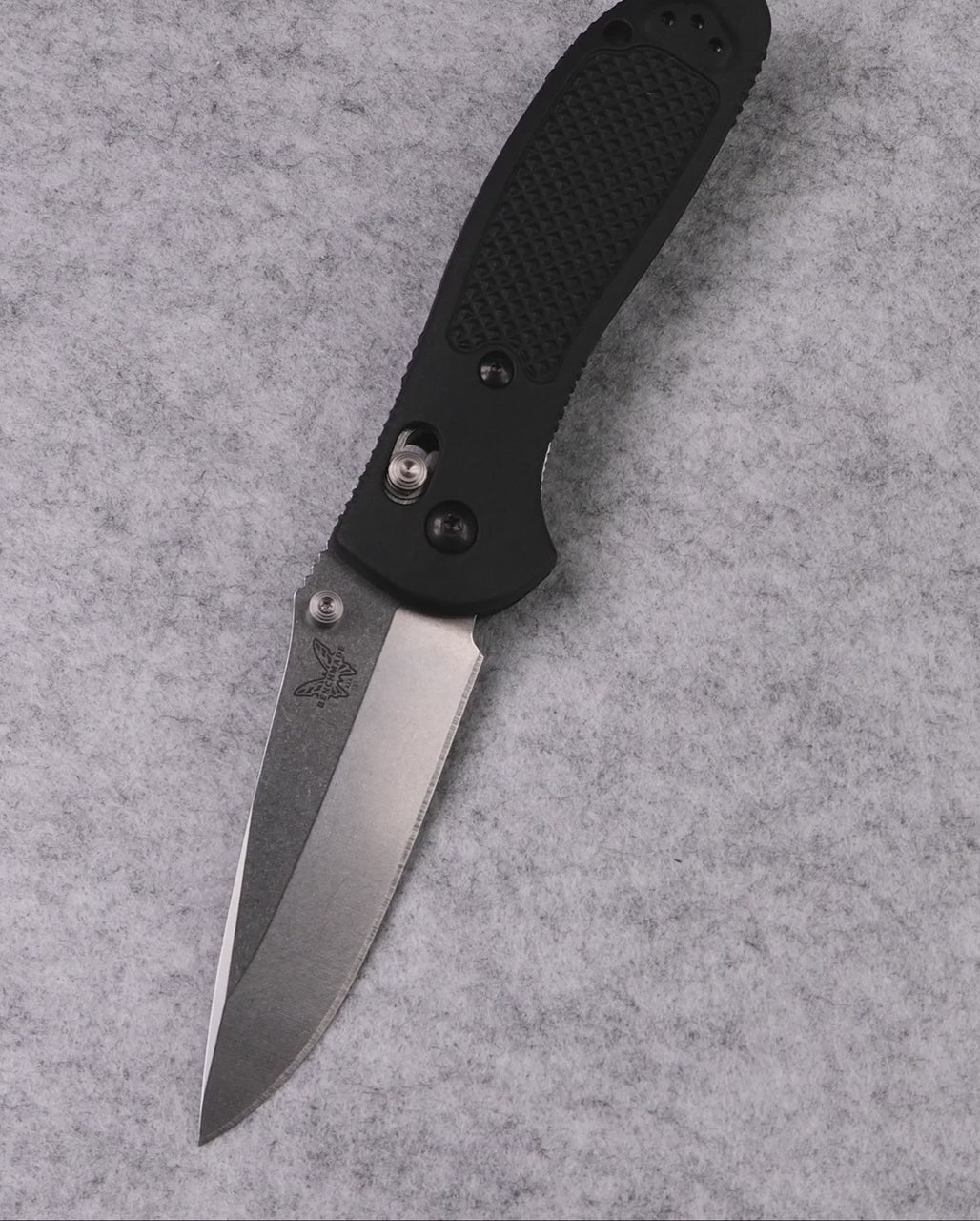 Product video showcasing knife features