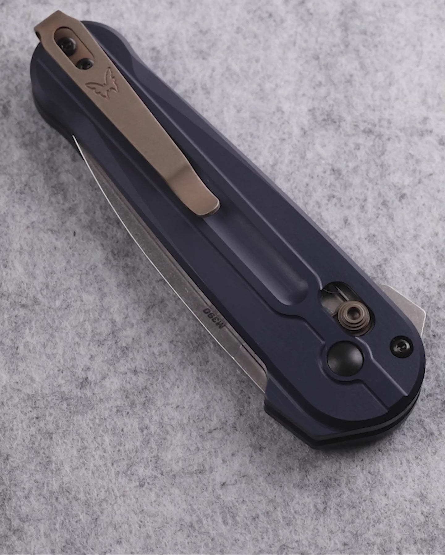 Product video showcasing knife features