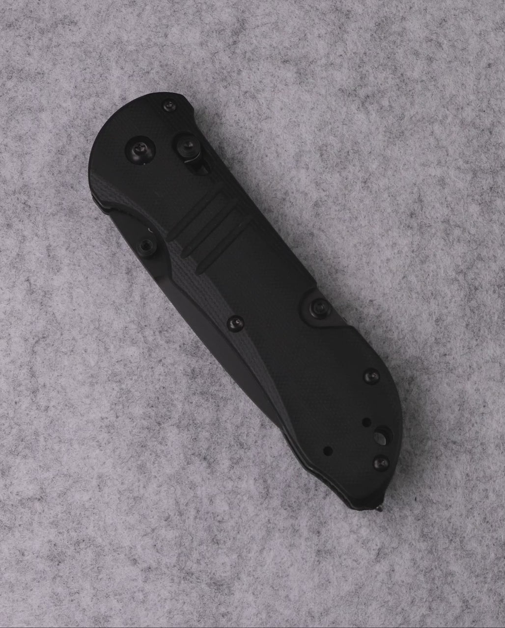 Product video showcasing knife features