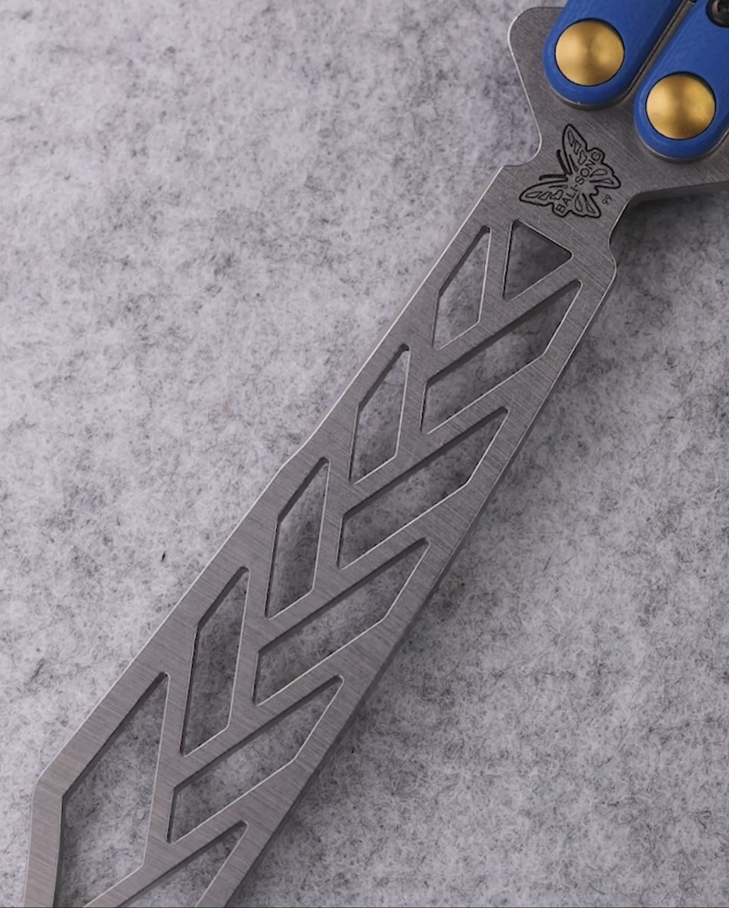 Product video showcasing knife features
