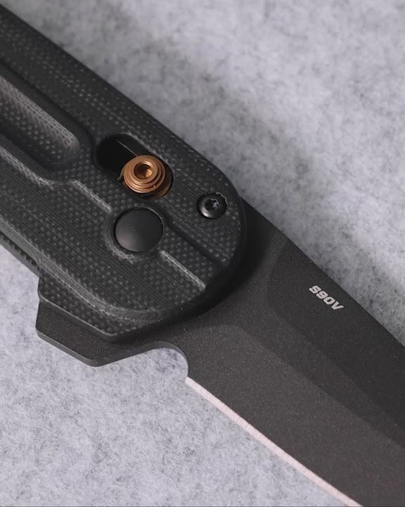 Product video showcasing knife features