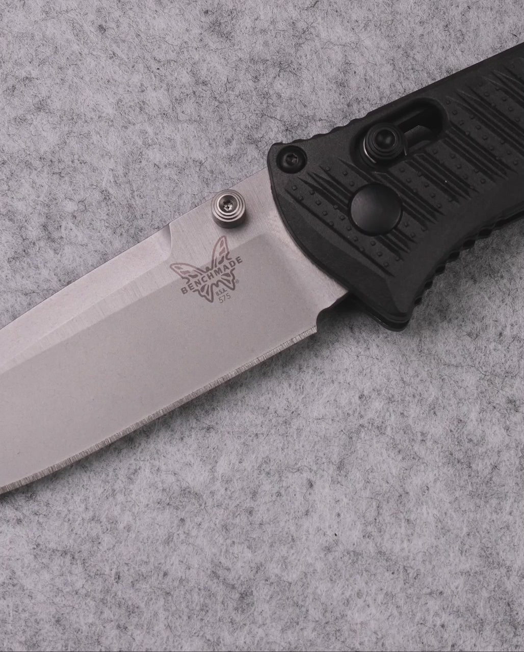 Product video showcasing knife features