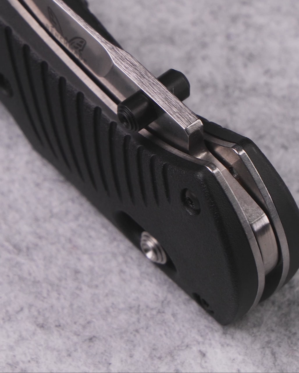 Product video showcasing knife features
