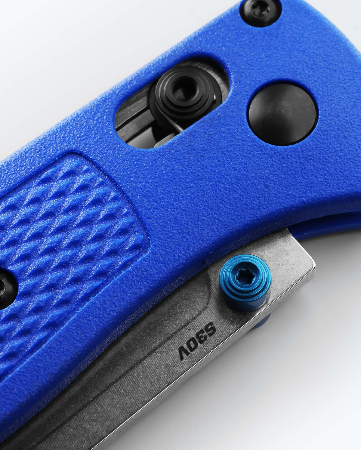 Blue Grivory Benchmade Bugout 535 - Close-up Hardware Detail | Benchmade Knife Co.