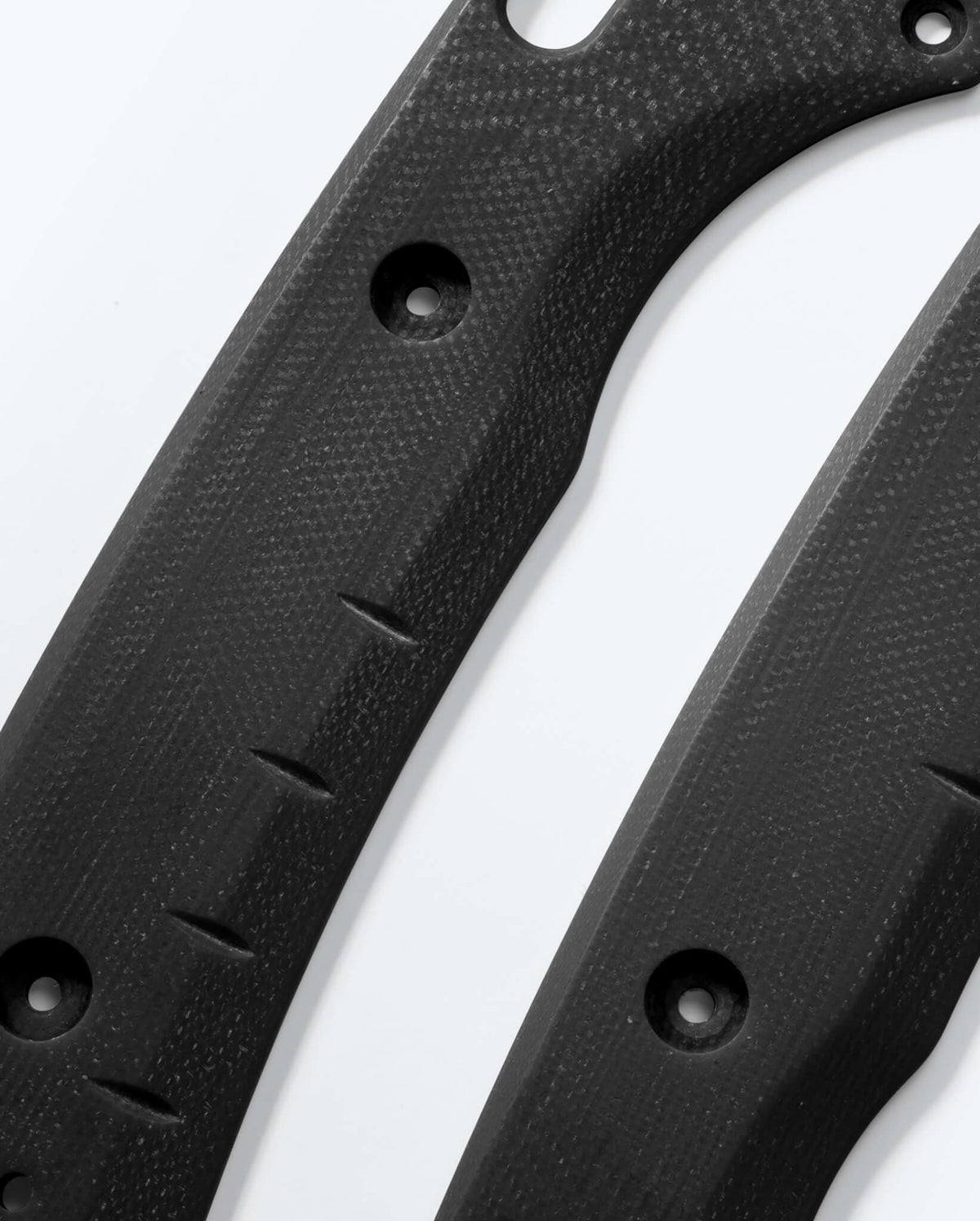Seventh product image showing a close up of knife
