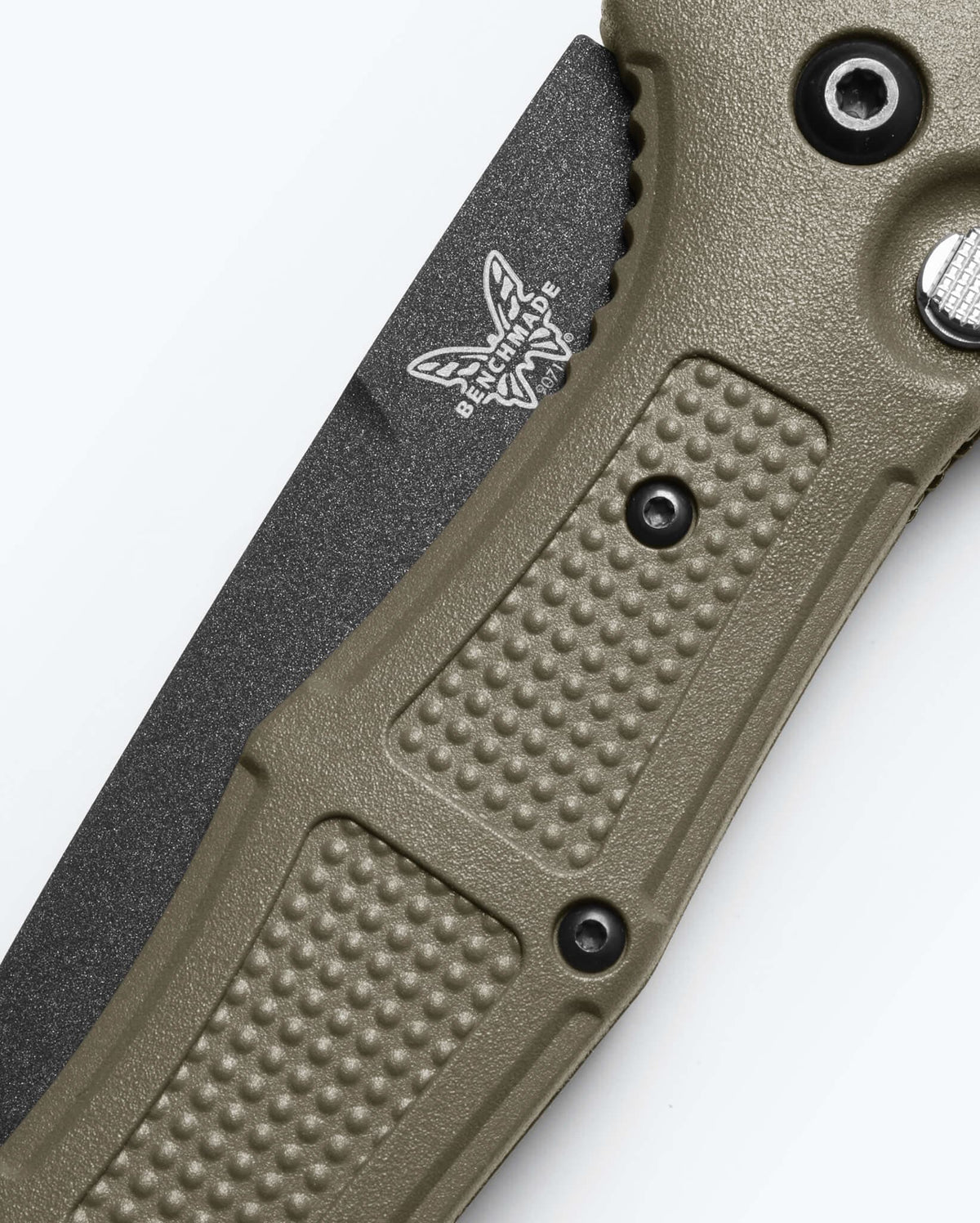 Seventh product image showing a close up of knife