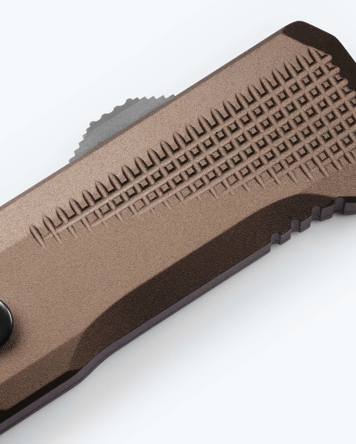 Benchmade Phaeton Dark Earth Handle Detail - Textured Grip Surface | Benchmade Knife Co.