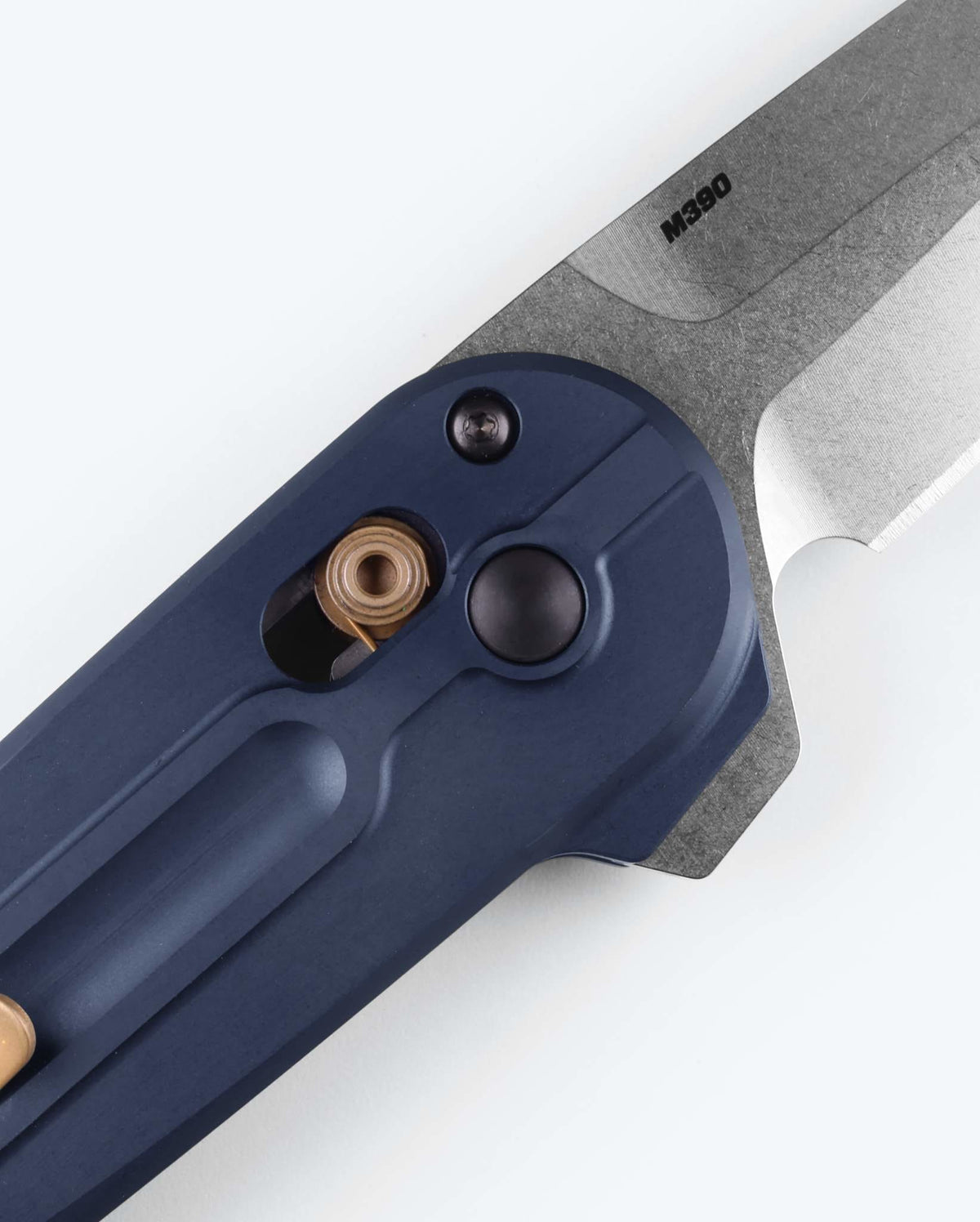 Lowden™ Crater Blue M390 Steel Blade - AXIS Lock Detail Close-up | Benchmade Knife Co.