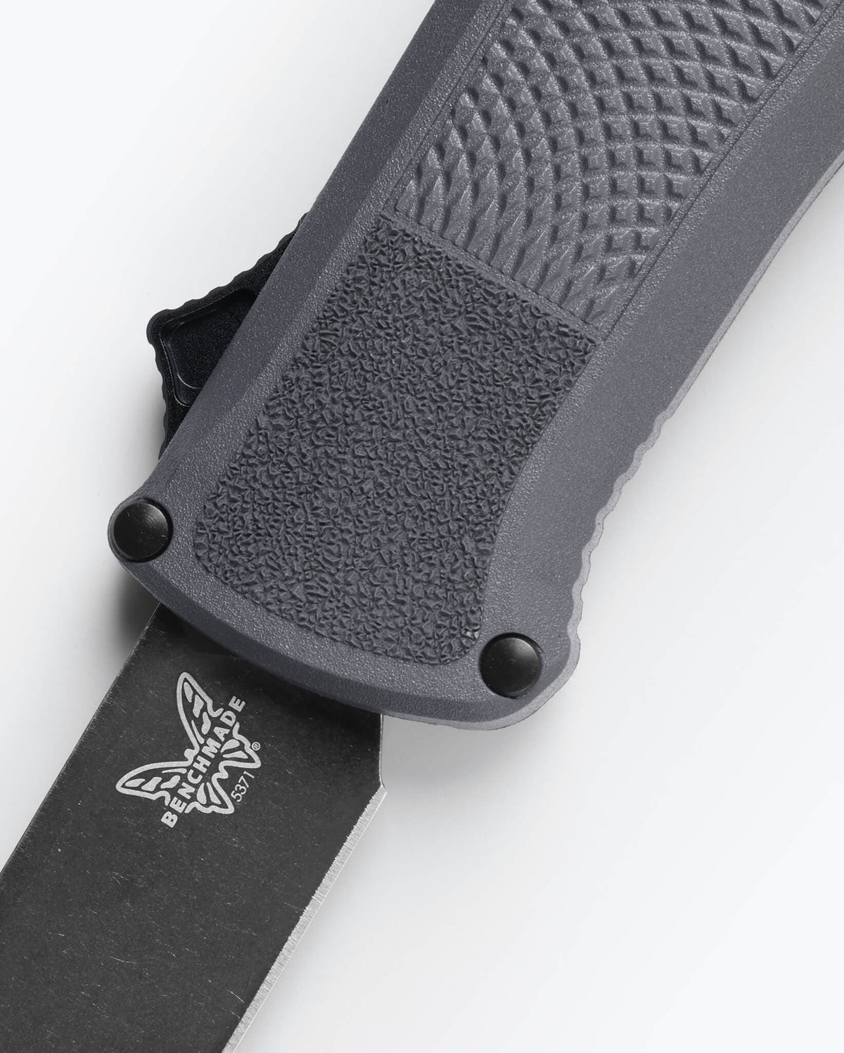 Seventh product image showing a close up of knife