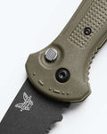 Seventh product image showing a close up of knife