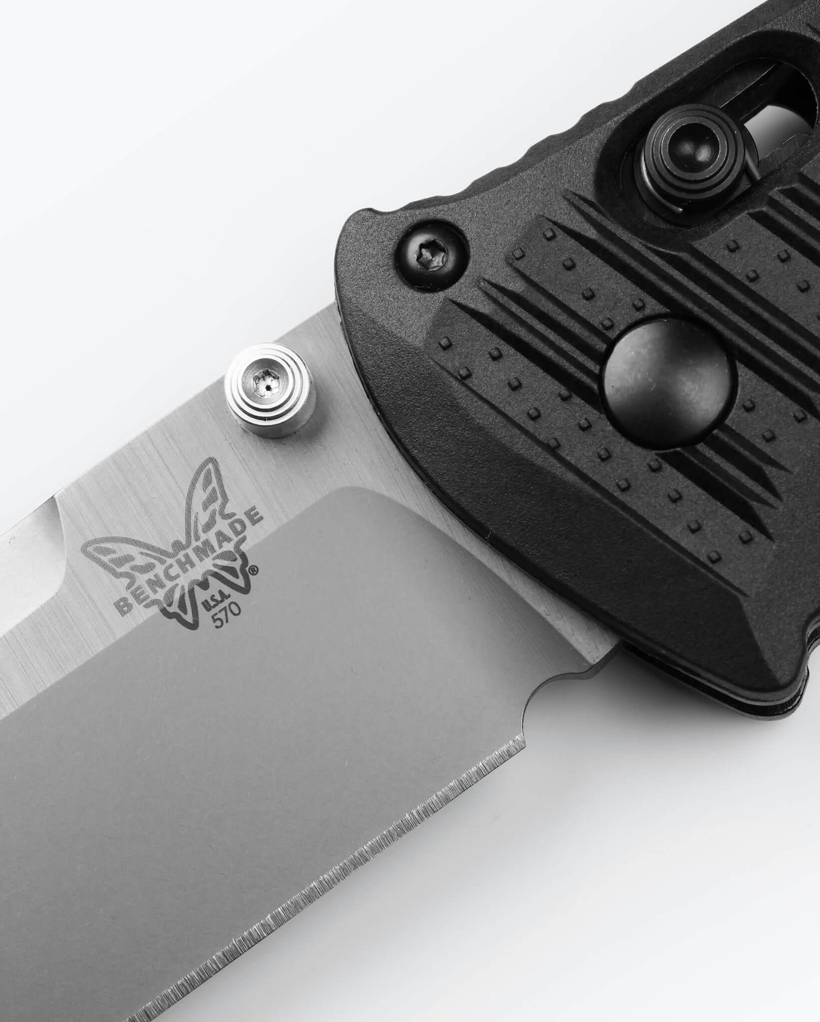 Presidio II AXIS Lock Close-up Detail View - Benchmade Knife Co.